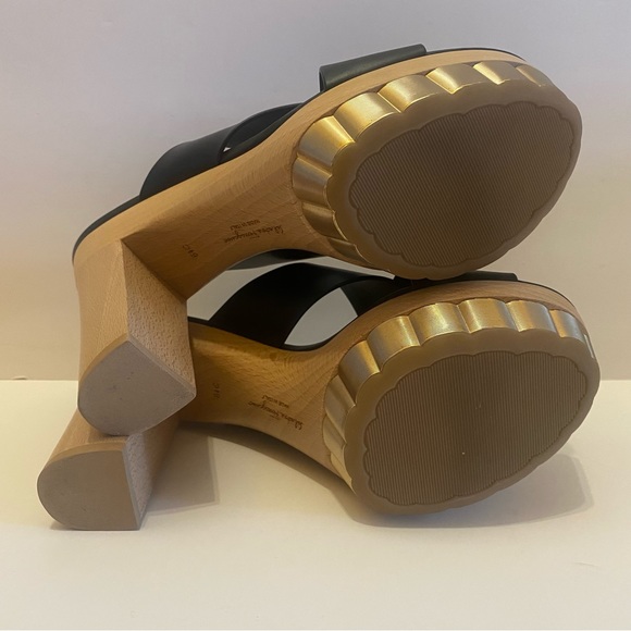 Salvatore Ferragamo 'Agira' Black Leather and Wood Slide Sandals 6.5 C NIB - Picture 5 of 8